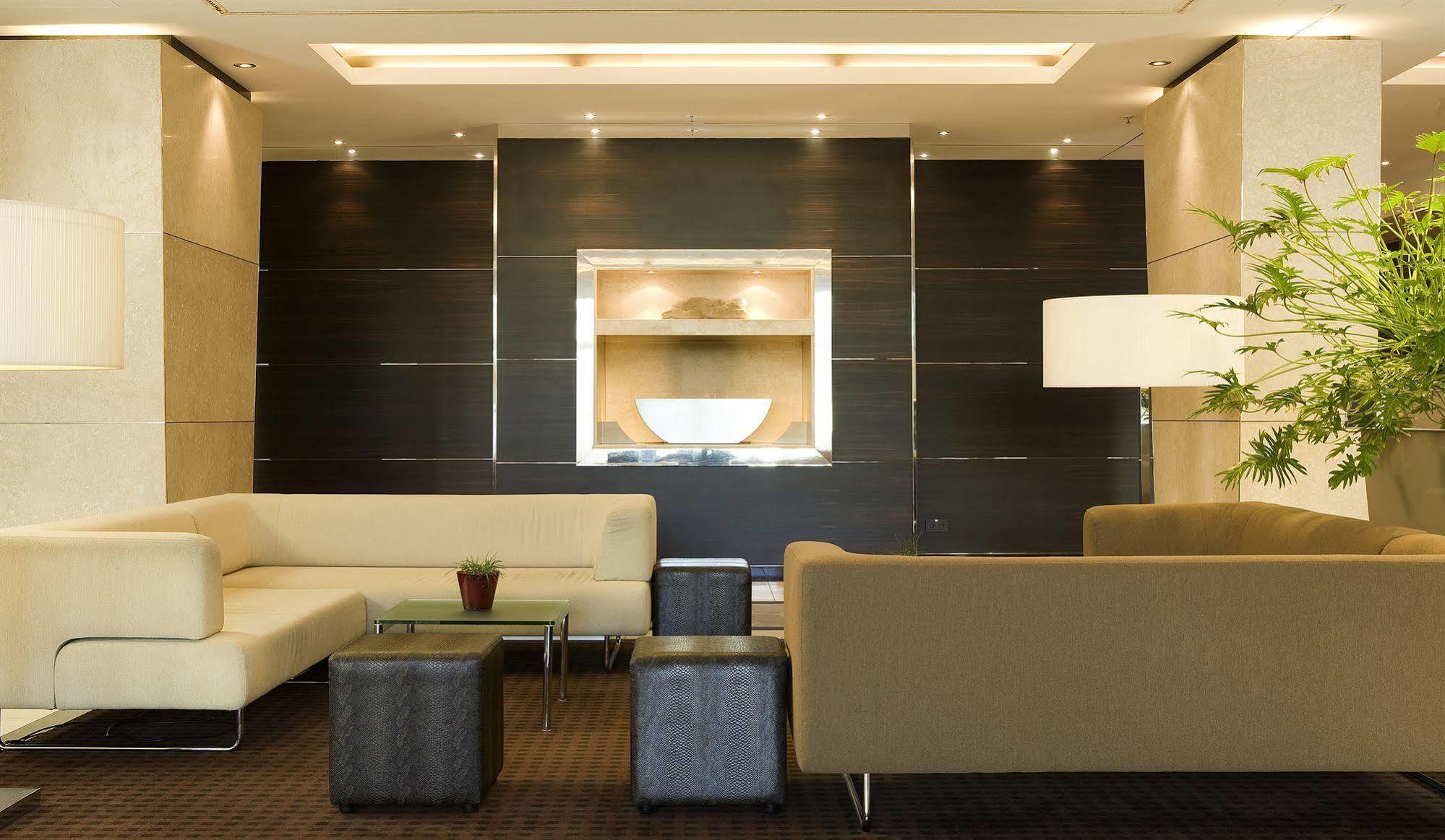 Pullman Newa