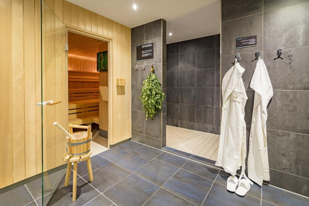 Occidental Newa Hotel